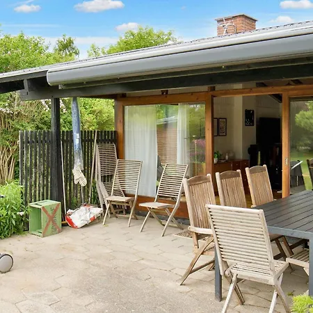 Holiday home 6 Person In Dronningmolle-by Traum *