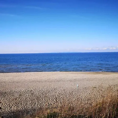 6 Person In Dronningmolle-by Traum *