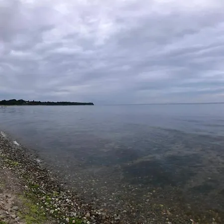 6 Person In Dronningmolle-by Traum *